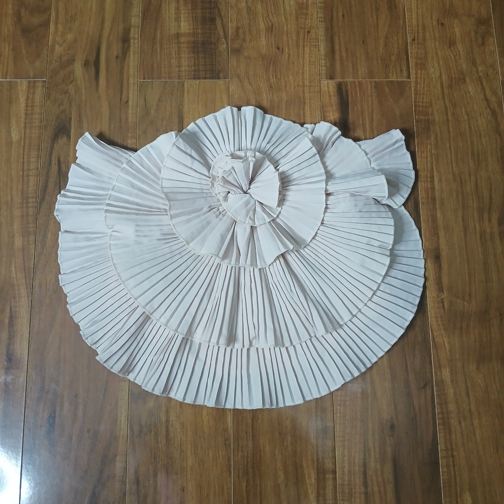 Shein Elegant Pleated Tube Top